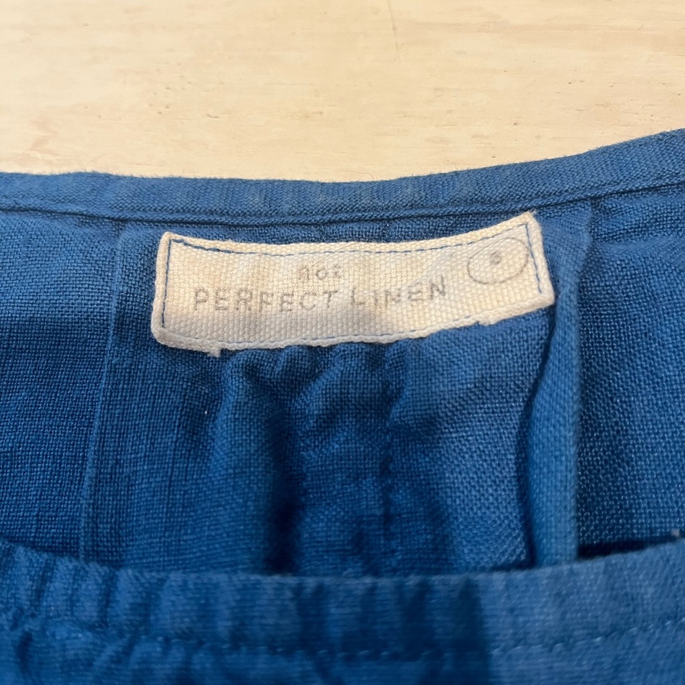 This linen top is so soft and comfortable.  Easy comfort!